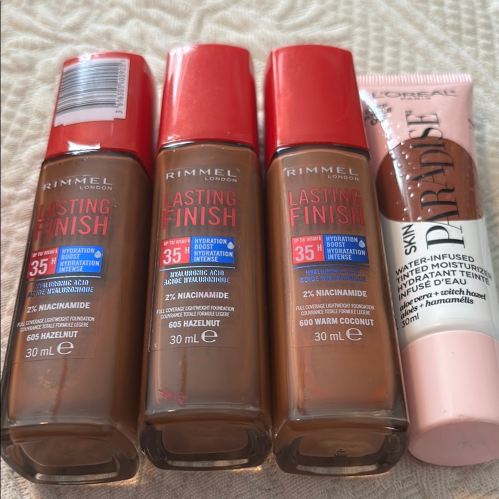 Rimmel London Lasting Finish Foundation - Hazelnut & Warm Coconut